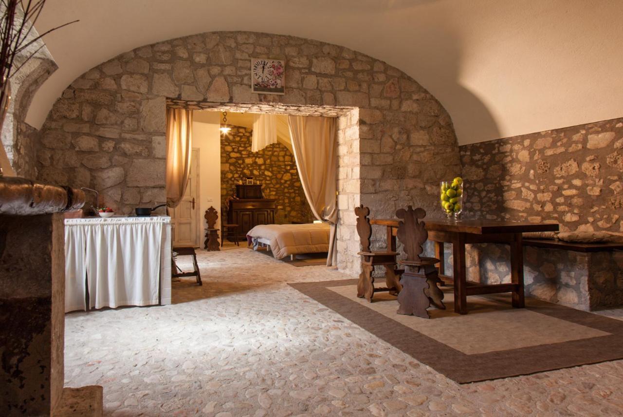 קאסקיה Agriturismo La Commenda-Adults Only חדר תמונה