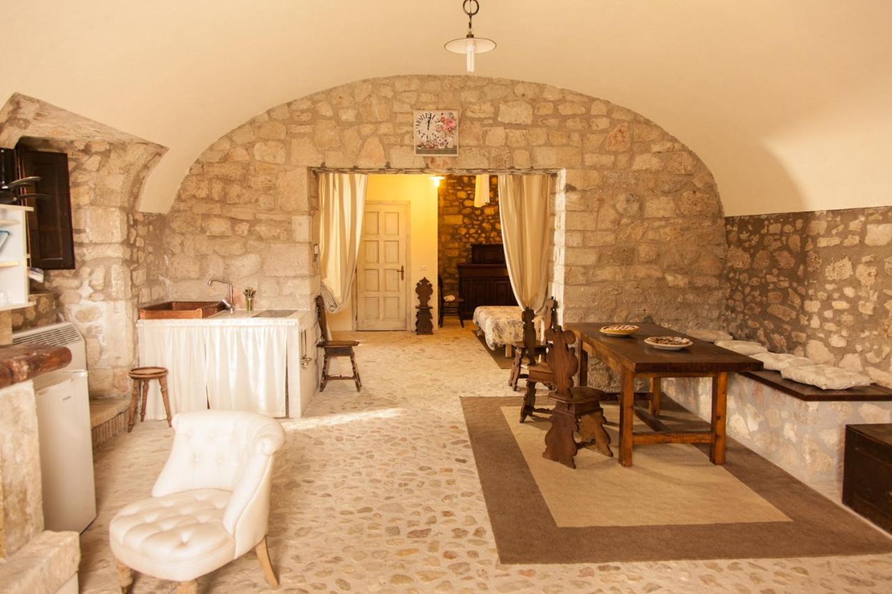 קאסקיה Agriturismo La Commenda-Adults Only חדר תמונה