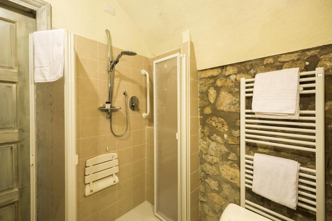 קאסקיה Agriturismo La Commenda-Adults Only חדר תמונה