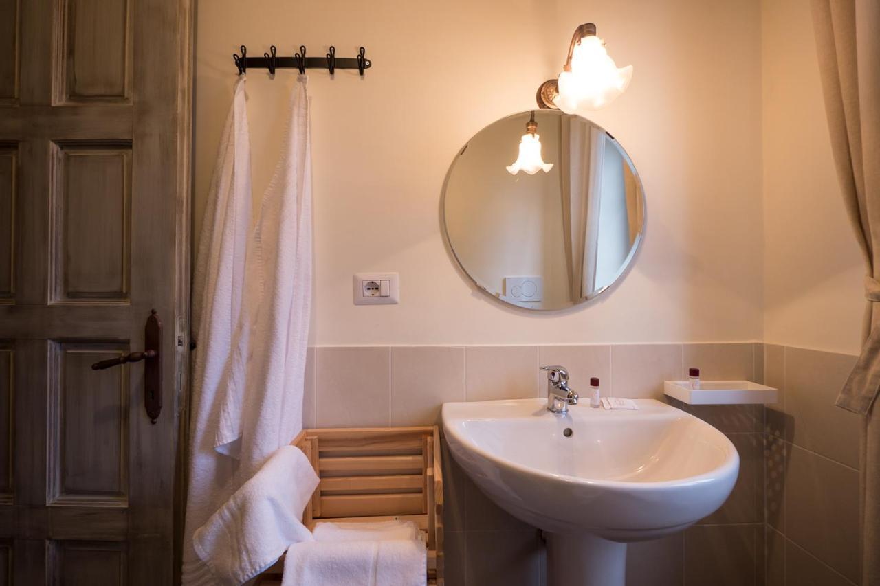 קאסקיה Agriturismo La Commenda-Adults Only חדר תמונה