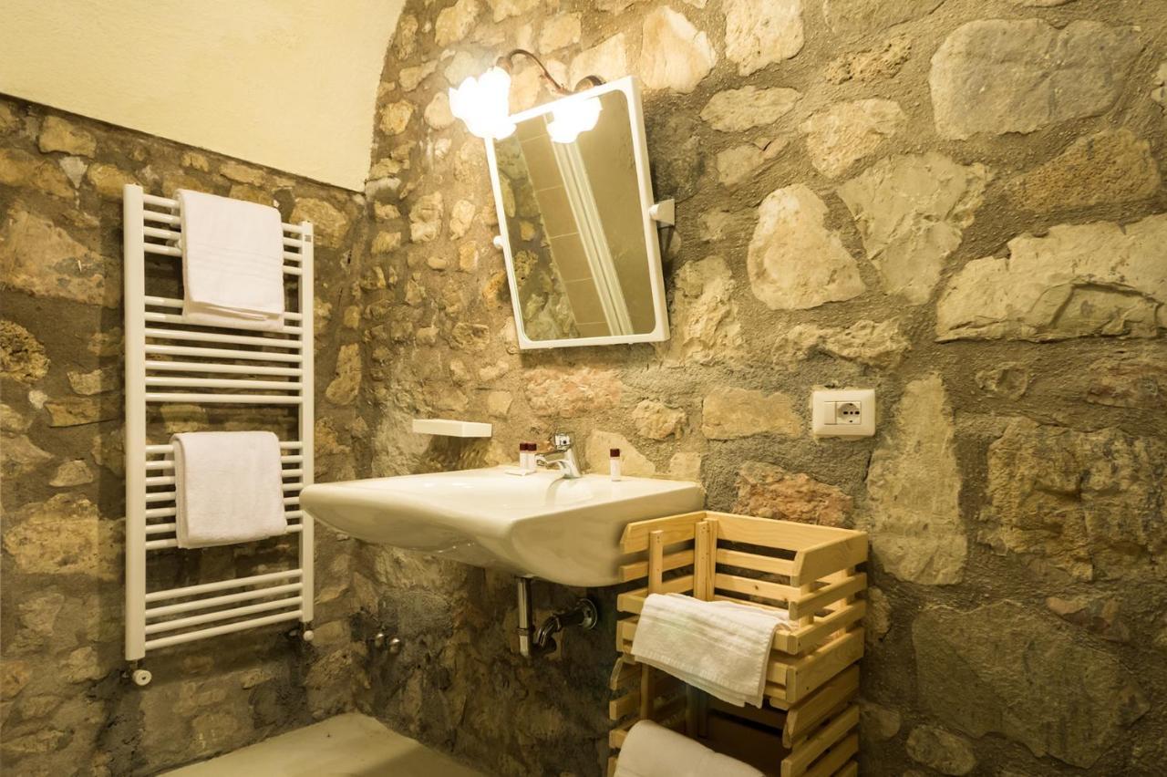 קאסקיה Agriturismo La Commenda-Adults Only חדר תמונה