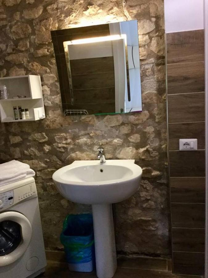 קאסקיה Agriturismo La Commenda-Adults Only מראה חיצוני תמונה